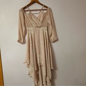 Express Blush Beige Floral Midi Dress